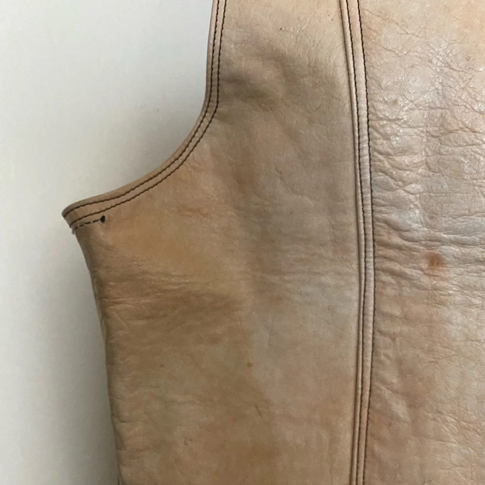 Vintage Italian Lambskin Leather Vest in Nude/Beige - Picture 11 of 12